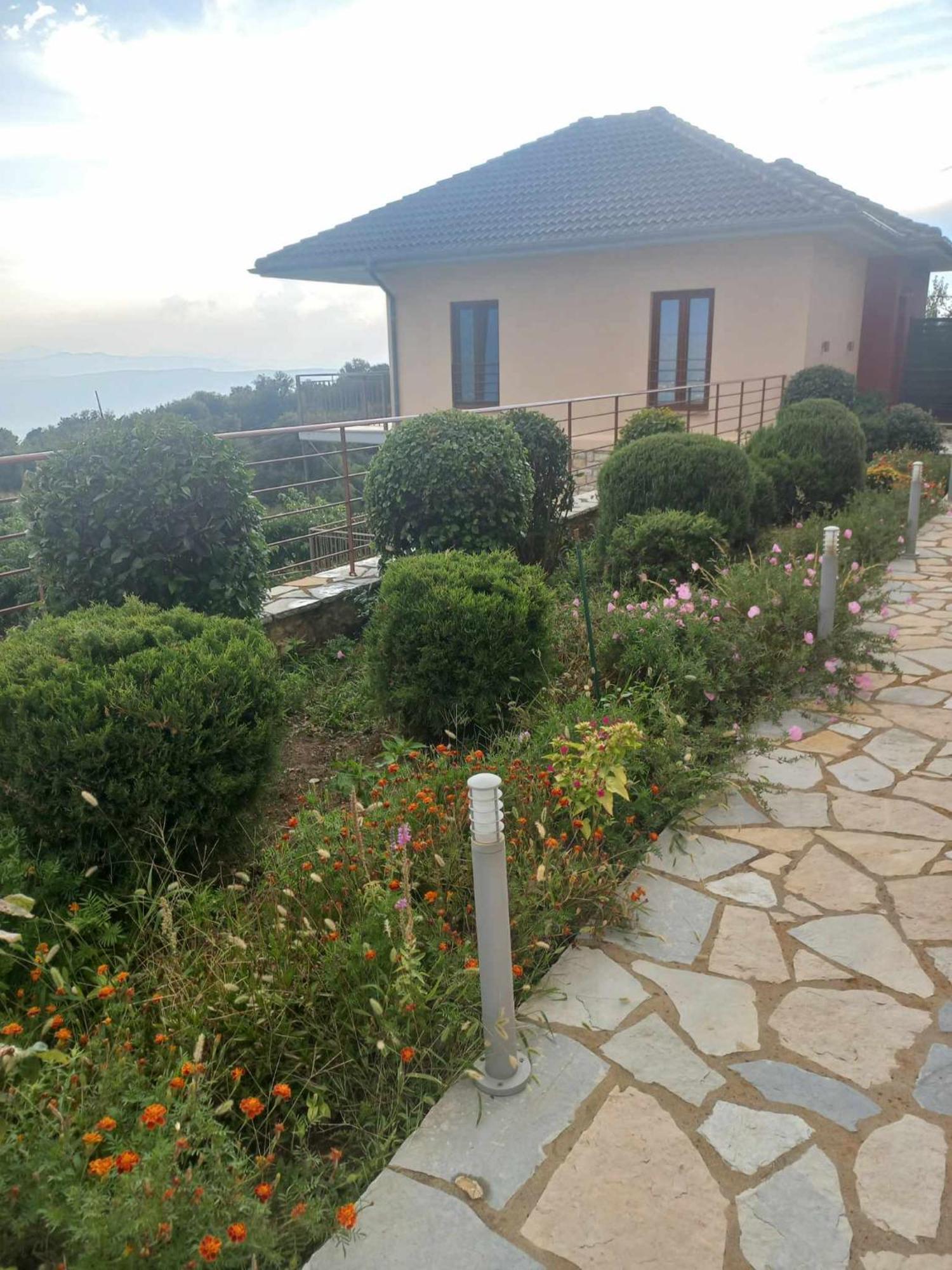 Arktos Hotel 3*
