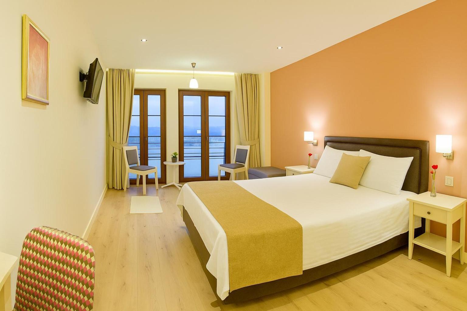 Arktos Hotel