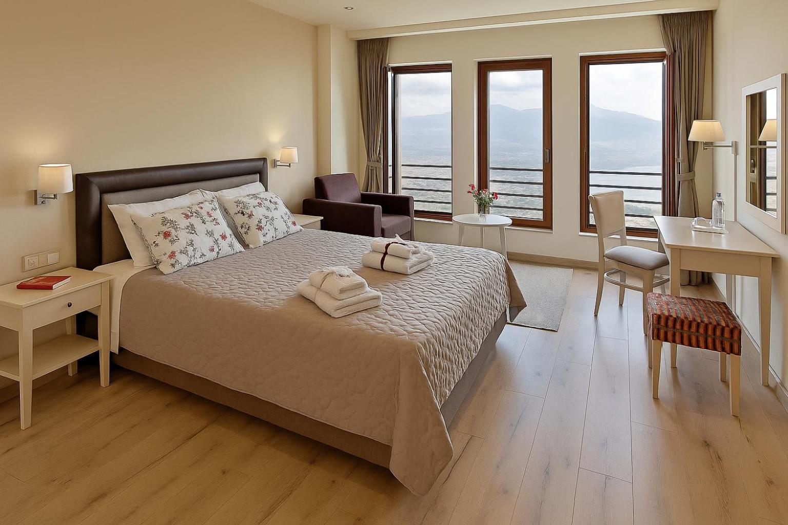 Arktos Hotel 3*
